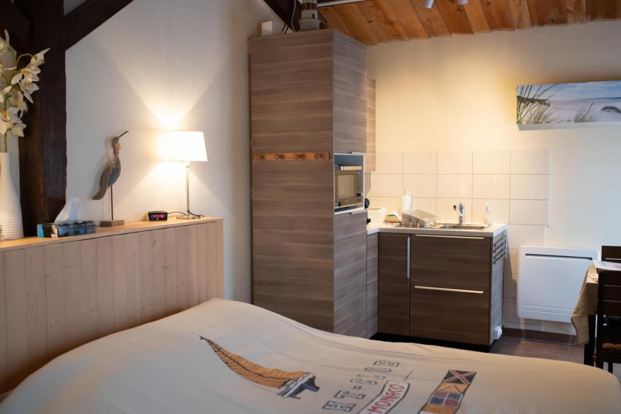 Au Passage Du Gois Bed & Breakfast Beauvoir-sur-Mer Exterior photo